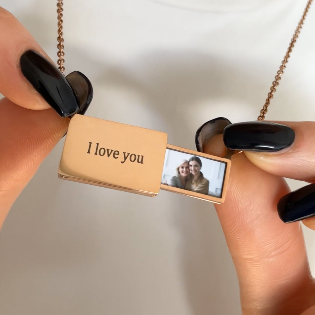 Colar Retrato Personalizável Feminino Aço Inoxidável