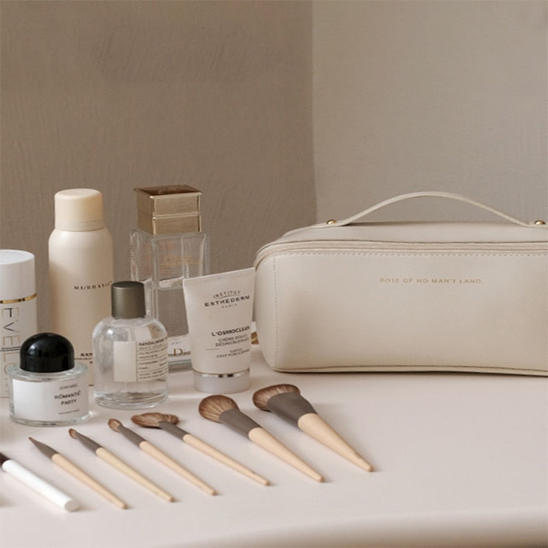 Necessaire Feminina de Couro